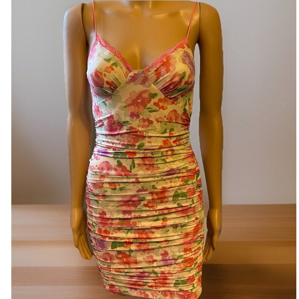 Princess Polly Babydoll Dress Sz 4 Beige Red Pink Rose Ruched Bodycon Sexy Love